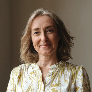 Ana Stewart Headshot